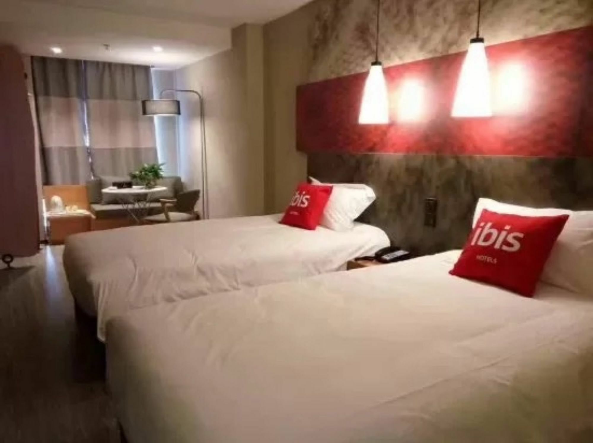 Ibis Dujiangyan Hotel Chengdu Eksteriør bilde